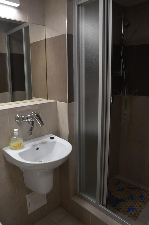 Babilon Hostel